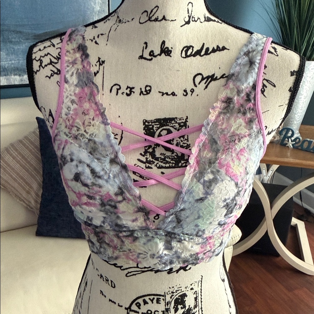 Victoria secret, PINK Lace Bralette with Pink Floral Overlay